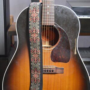 NWOT Ernie Ball Guitar Strap Middle-Eastern Inspired Gold and Red Design